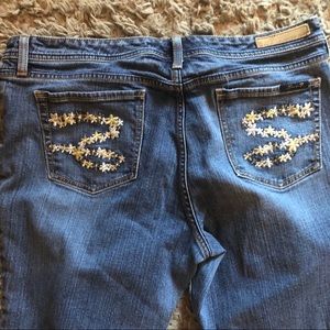 Seven7 Flare size 16 jeans